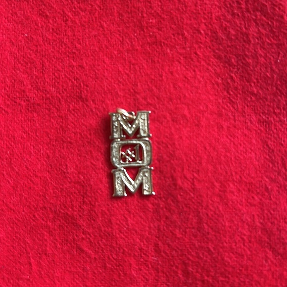 Gold 14k MOM Charm - Picture 3 of 4